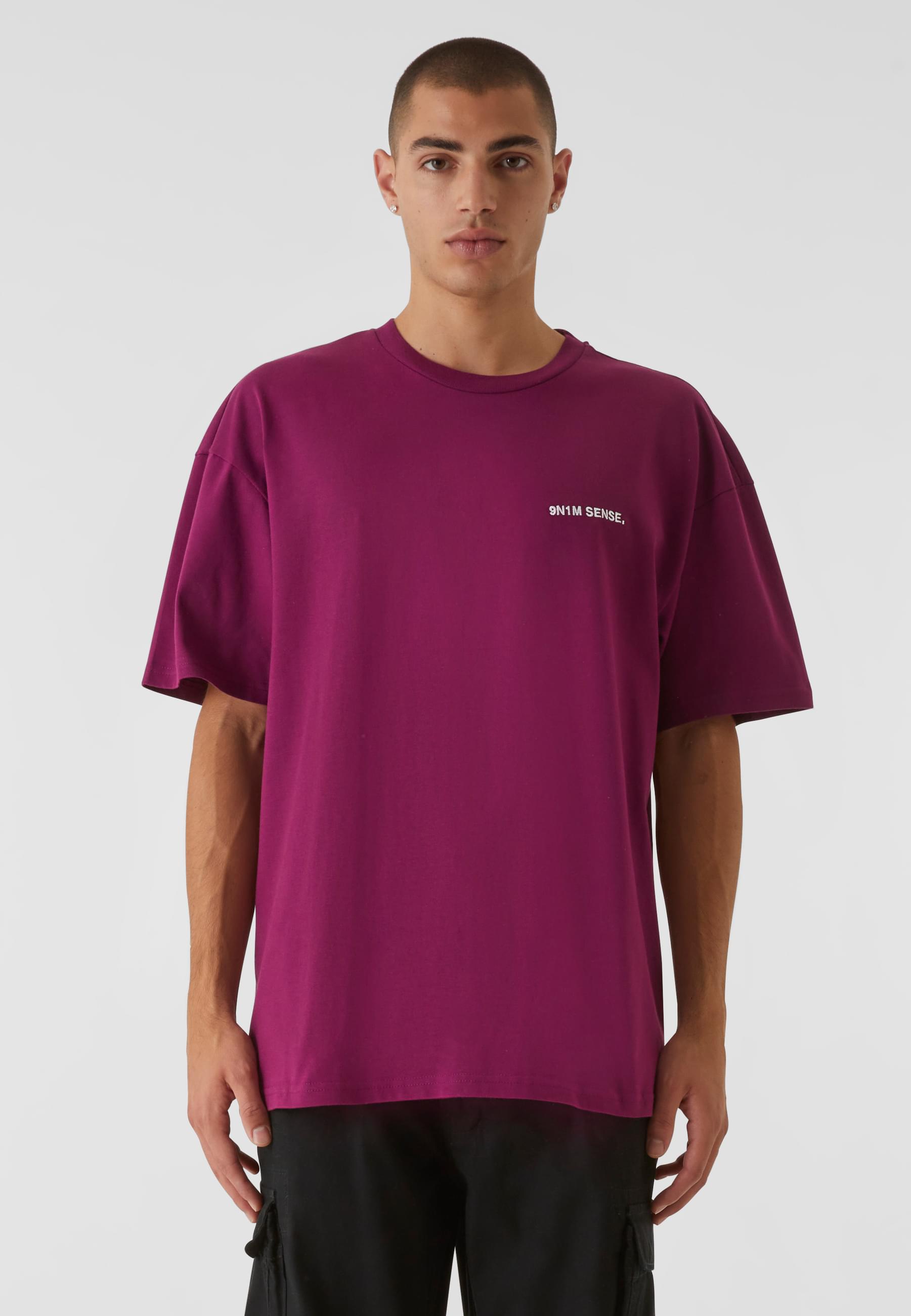 Essential T-Shirt | aubergine