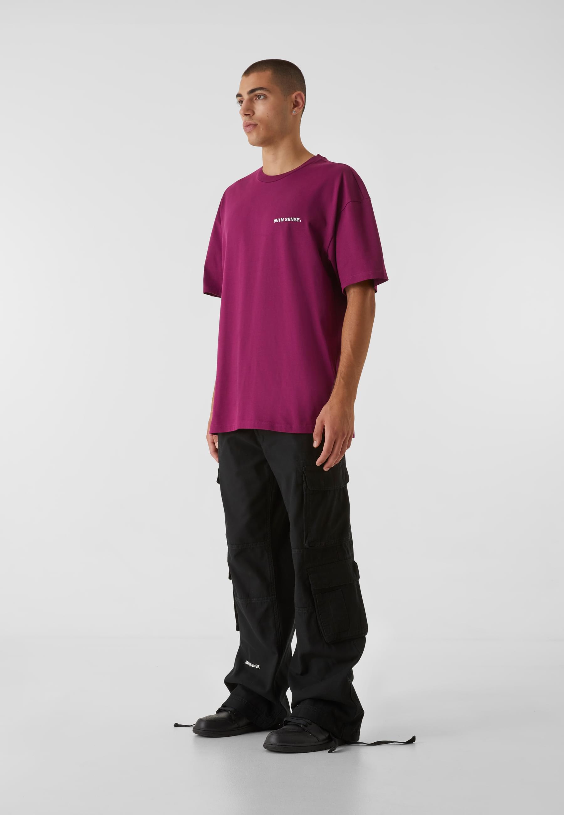 Essential T-Shirt | aubergine