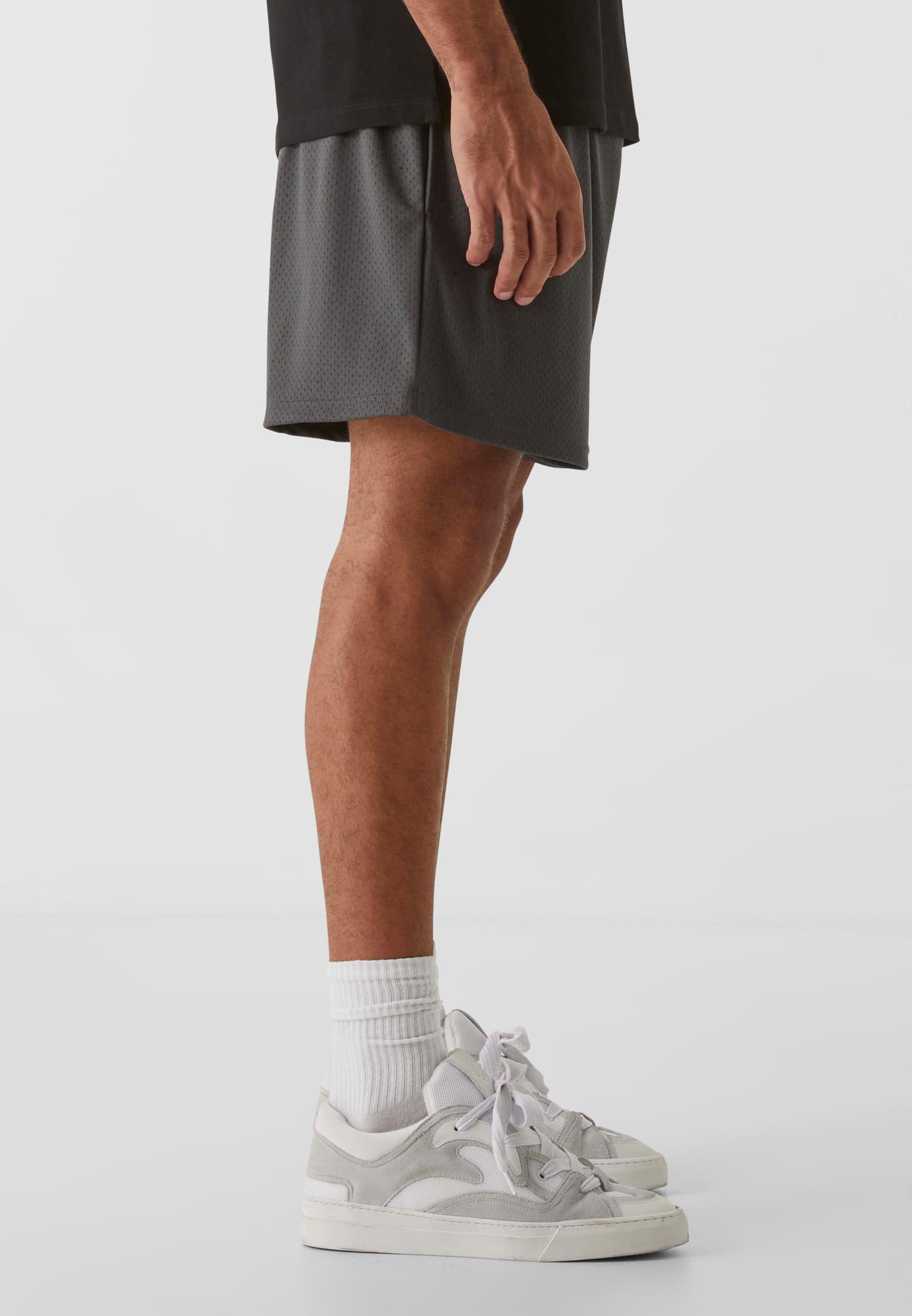 Essential Mesh Shorts | darkshadow