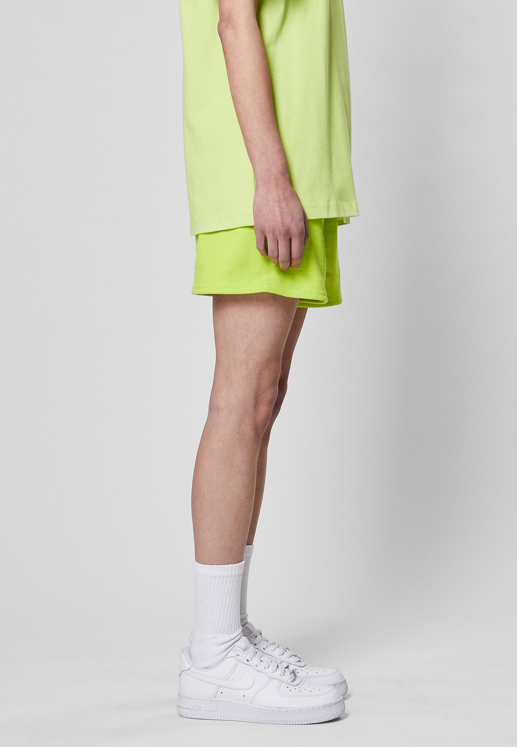 W-Essential Short | lime