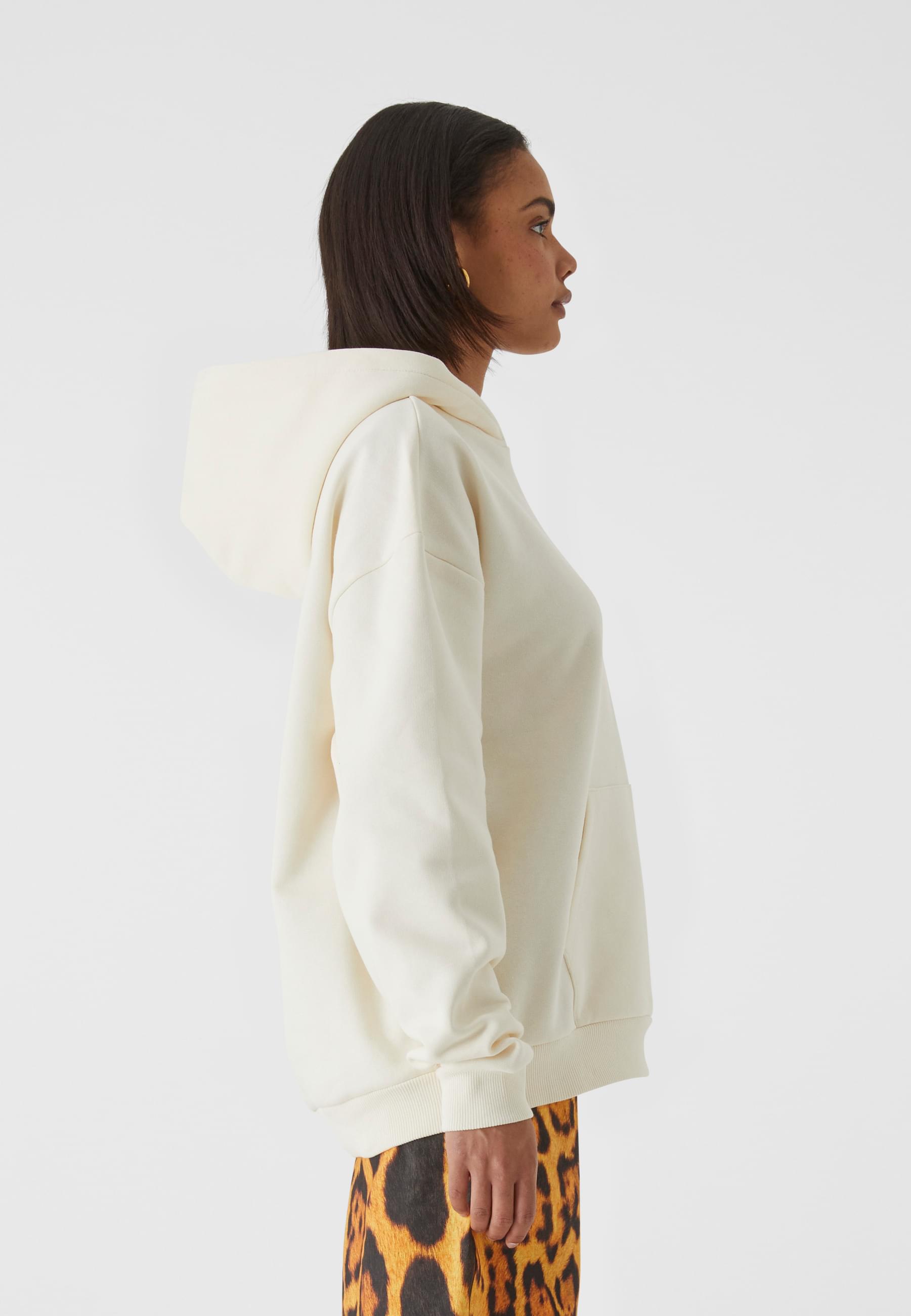 W-Essential Hoodie | offwhite