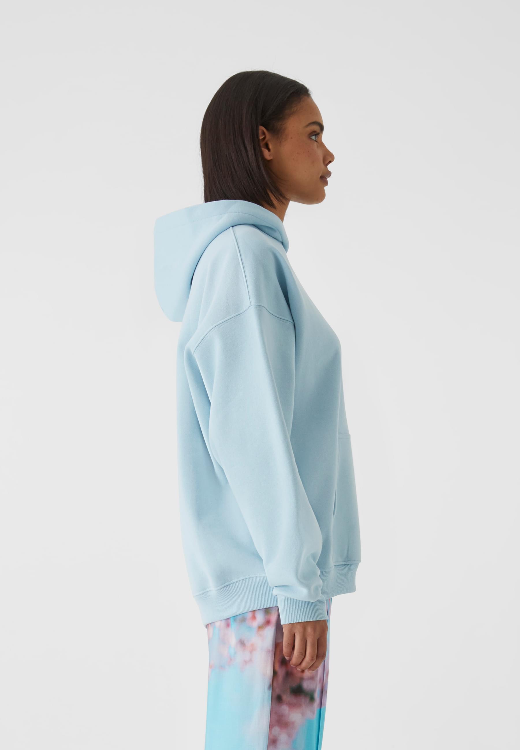 W-Essential Hoodie | babyblue