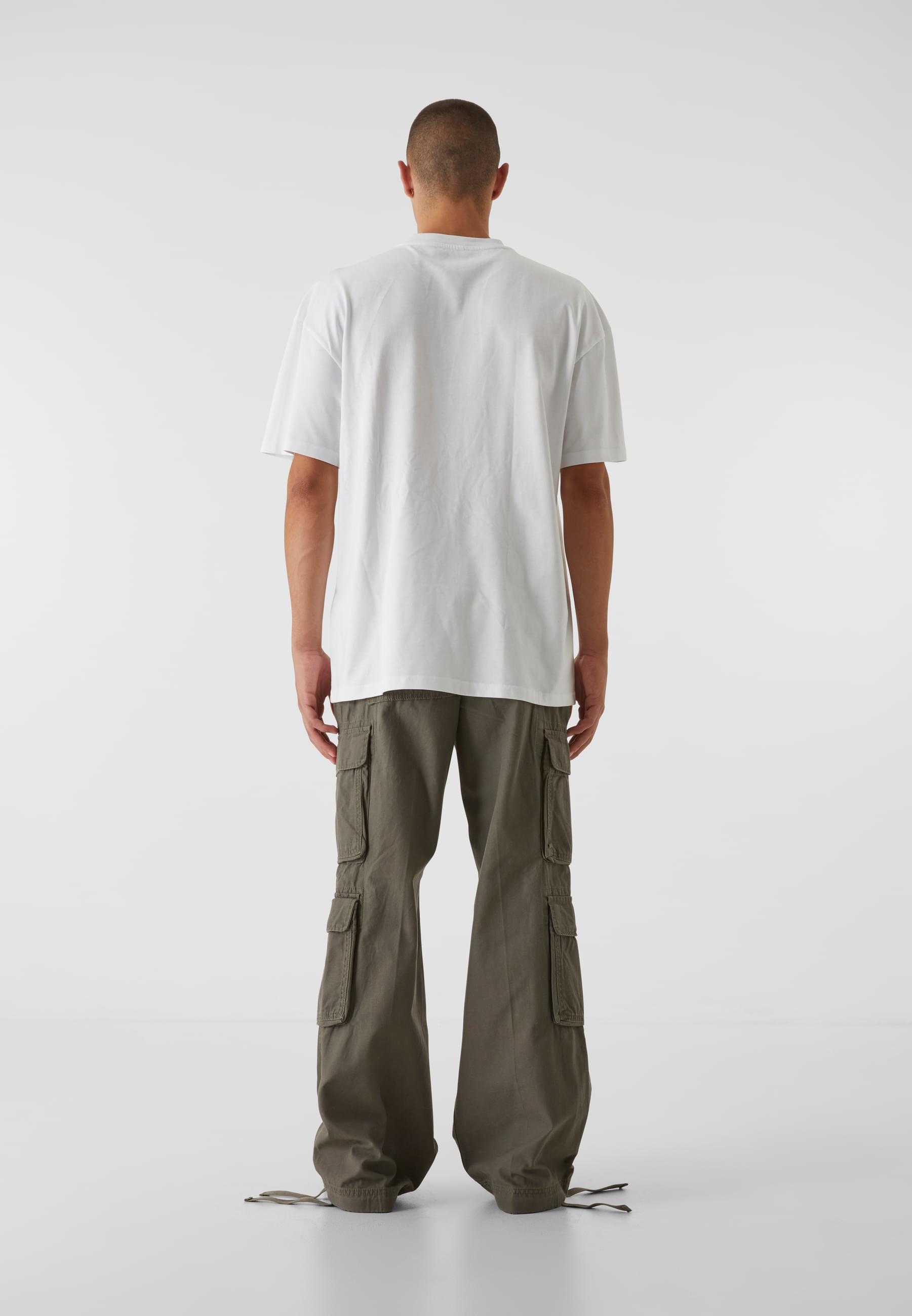 Essential T-Shirt | white