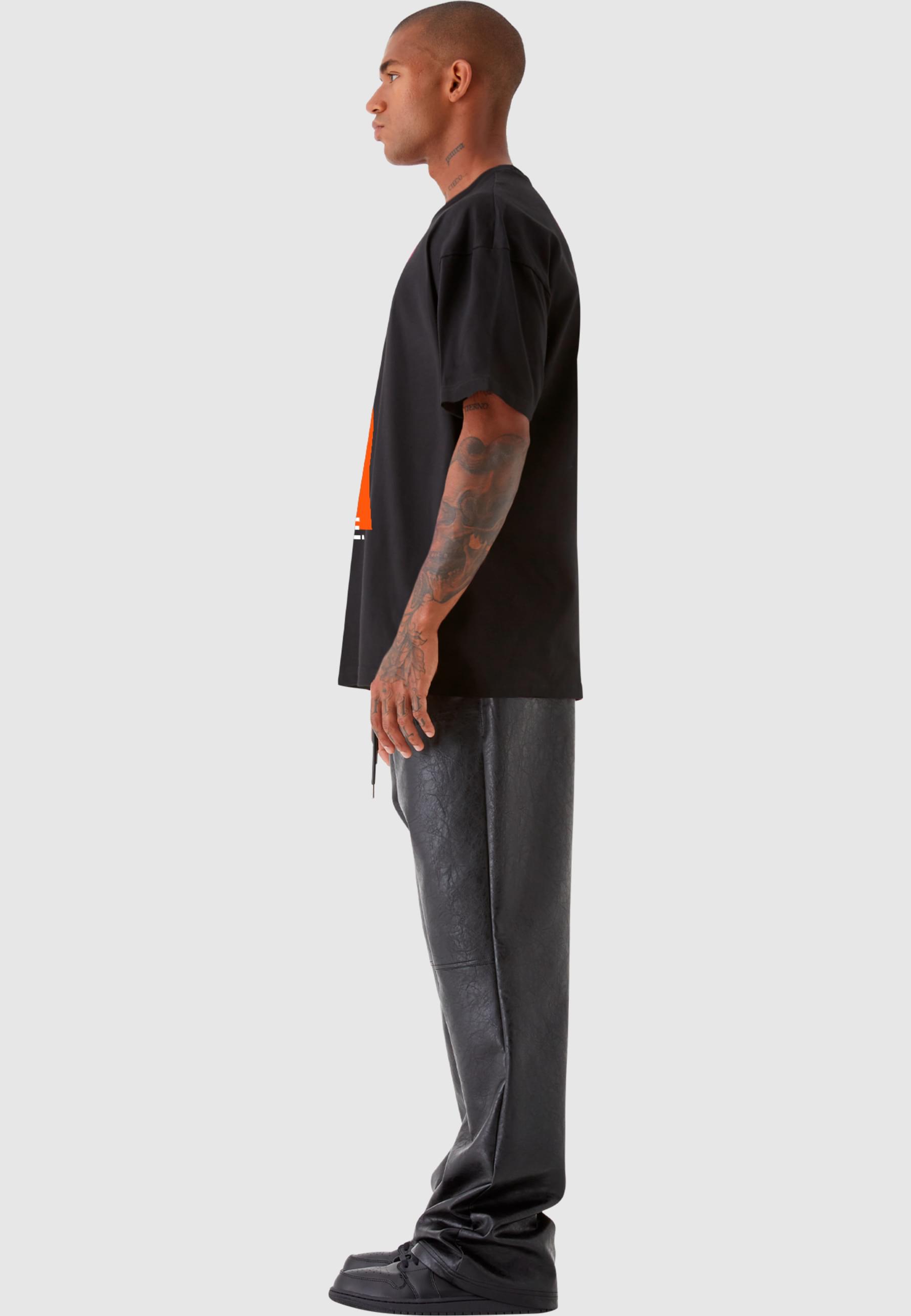 SENSE Orange Square Tee | black